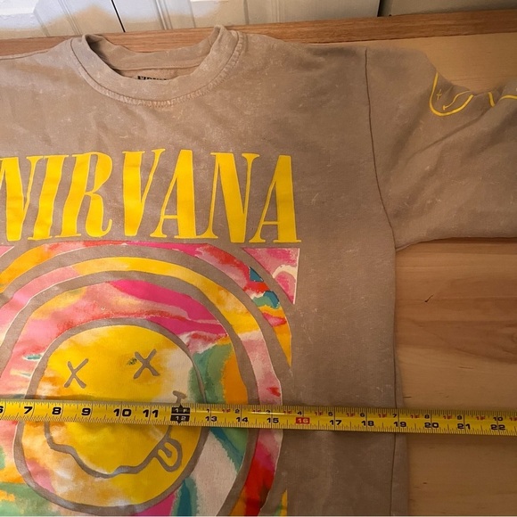 Nirvana Oversized Cream & Rainbow Tie Dye Sweatshirt Unisex Crew Neck Size Small - Picture 11 of 11